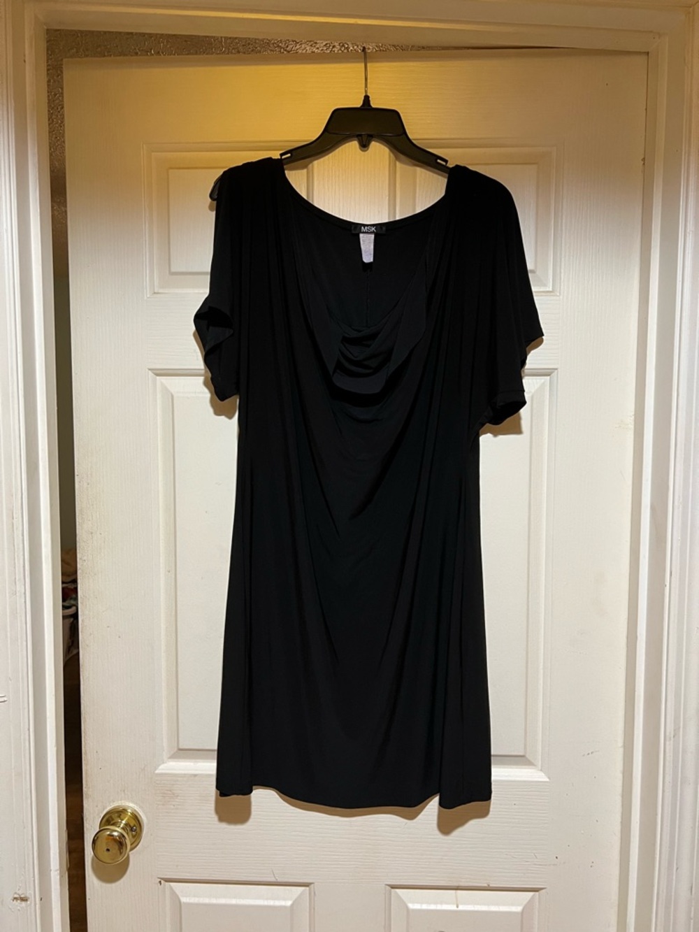 MSK Black V-Neck Short Sleeve Dress